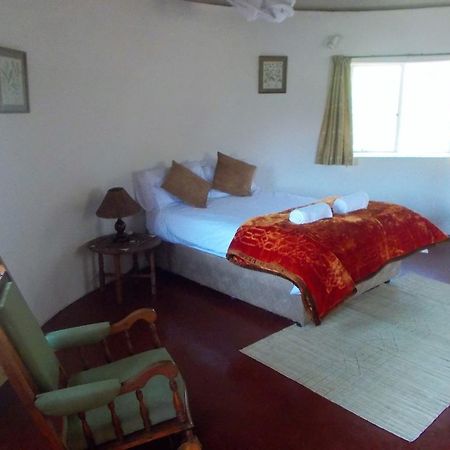 Limerick Cottages Bulawayo Bagian luar foto