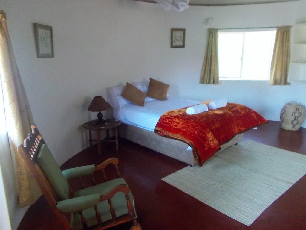Limerick Cottages Bulawayo Bagian luar foto